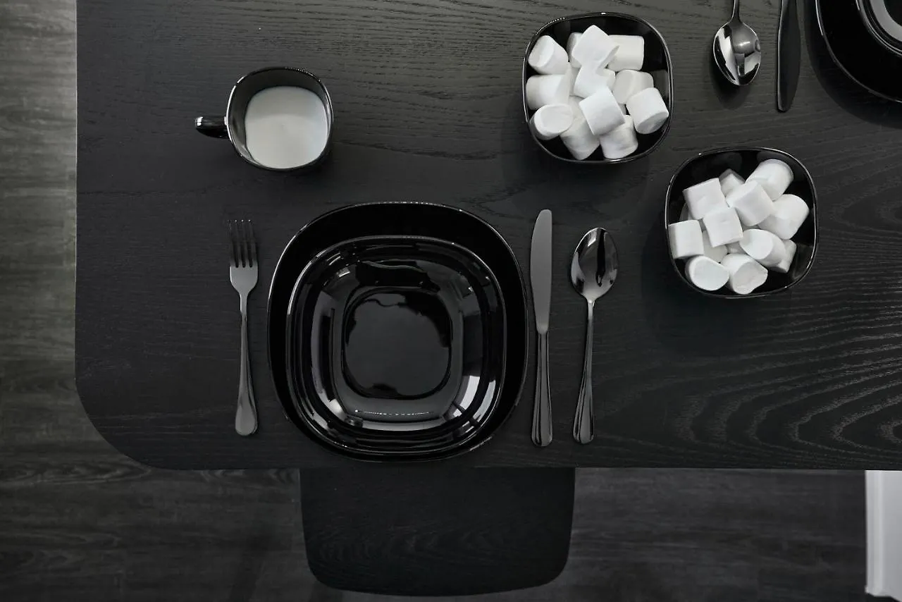 Apartment After8-Black&White Mestre